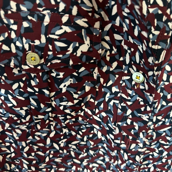 Tori Burch -beautiful button up blouse. Like new . Wore one time . Size 4 - Picture 4 of 4